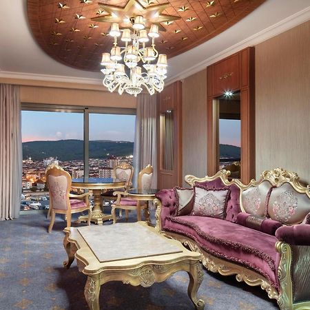 Doubletree By Hilton Istanbul Atasehir Hotel & Conference Centre エクステリア 写真