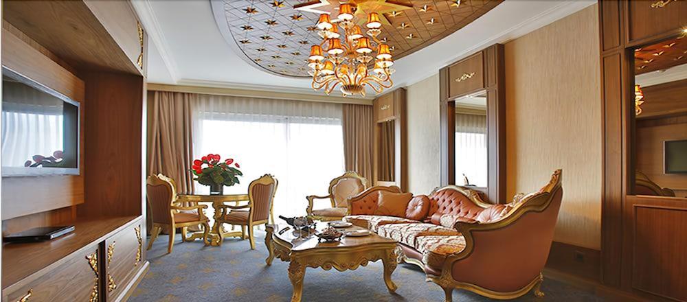 Doubletree By Hilton Istanbul Atasehir Hotel & Conference Centre エクステリア 写真