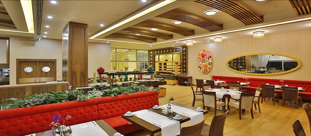 Doubletree By Hilton Istanbul Atasehir Hotel & Conference Centre エクステリア 写真