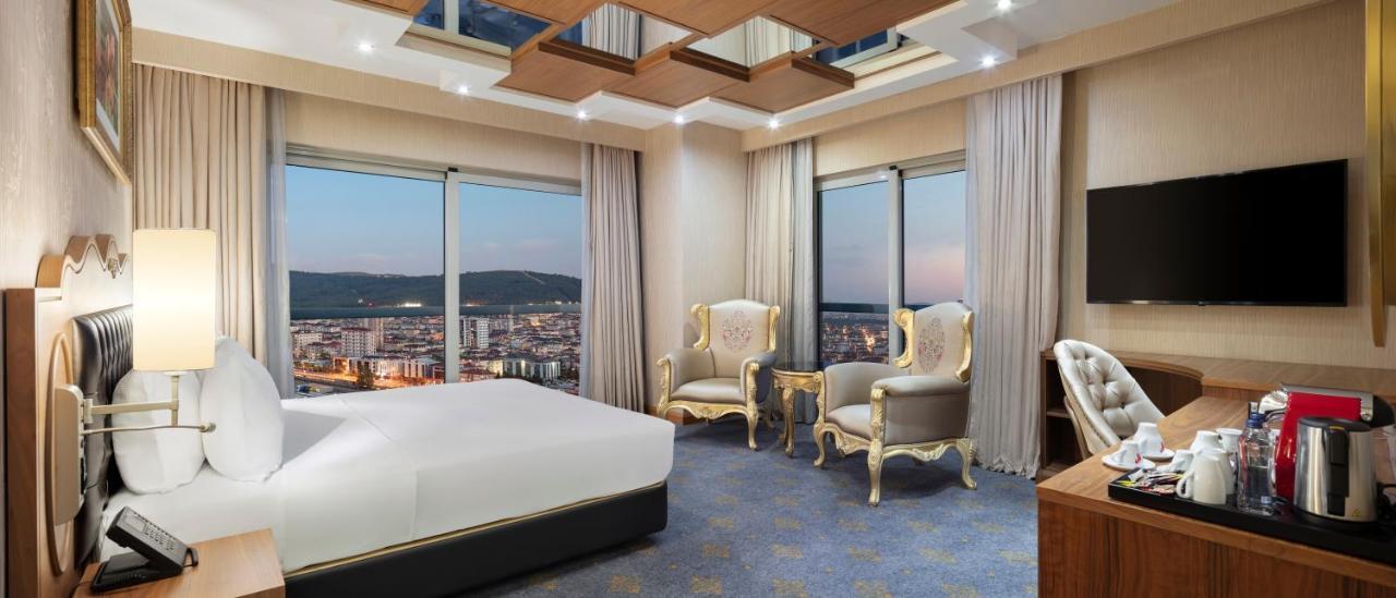Doubletree By Hilton Istanbul Atasehir Hotel & Conference Centre エクステリア 写真