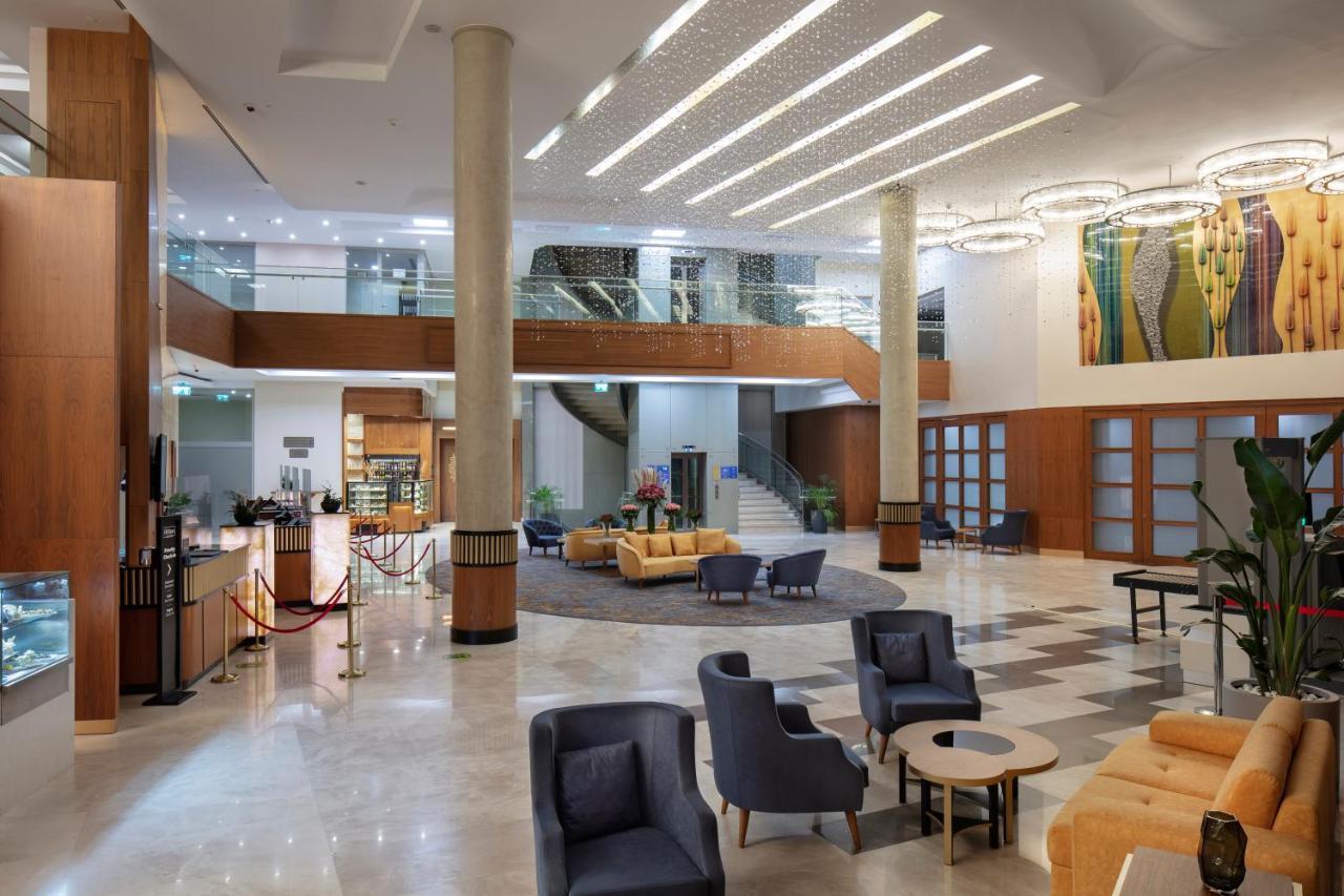 Doubletree By Hilton Istanbul Atasehir Hotel & Conference Centre エクステリア 写真