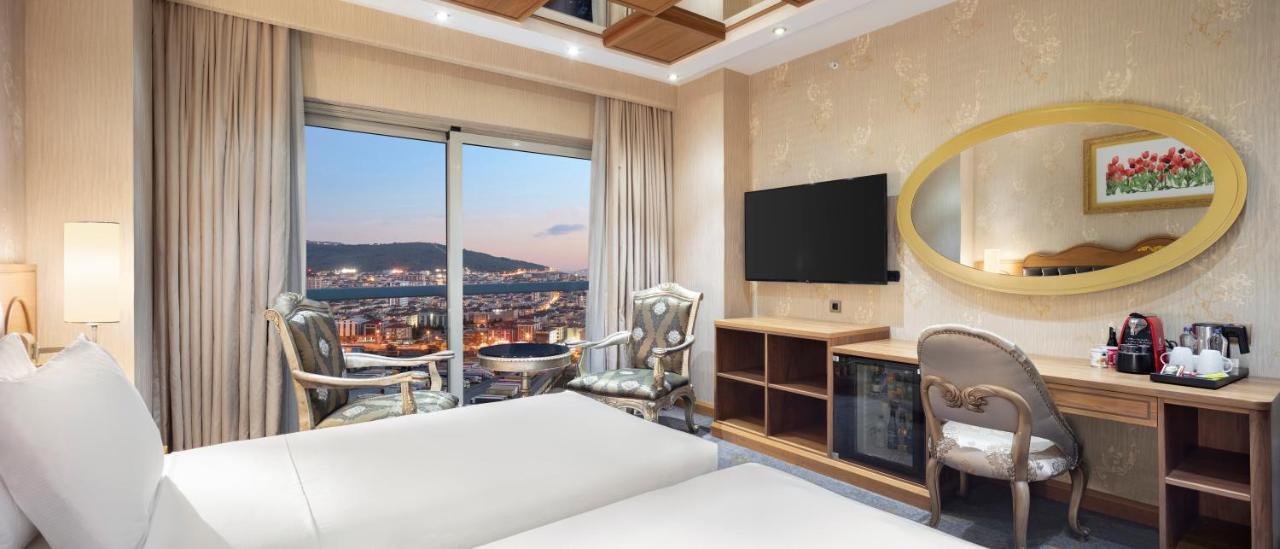 Doubletree By Hilton Istanbul Atasehir Hotel & Conference Centre エクステリア 写真