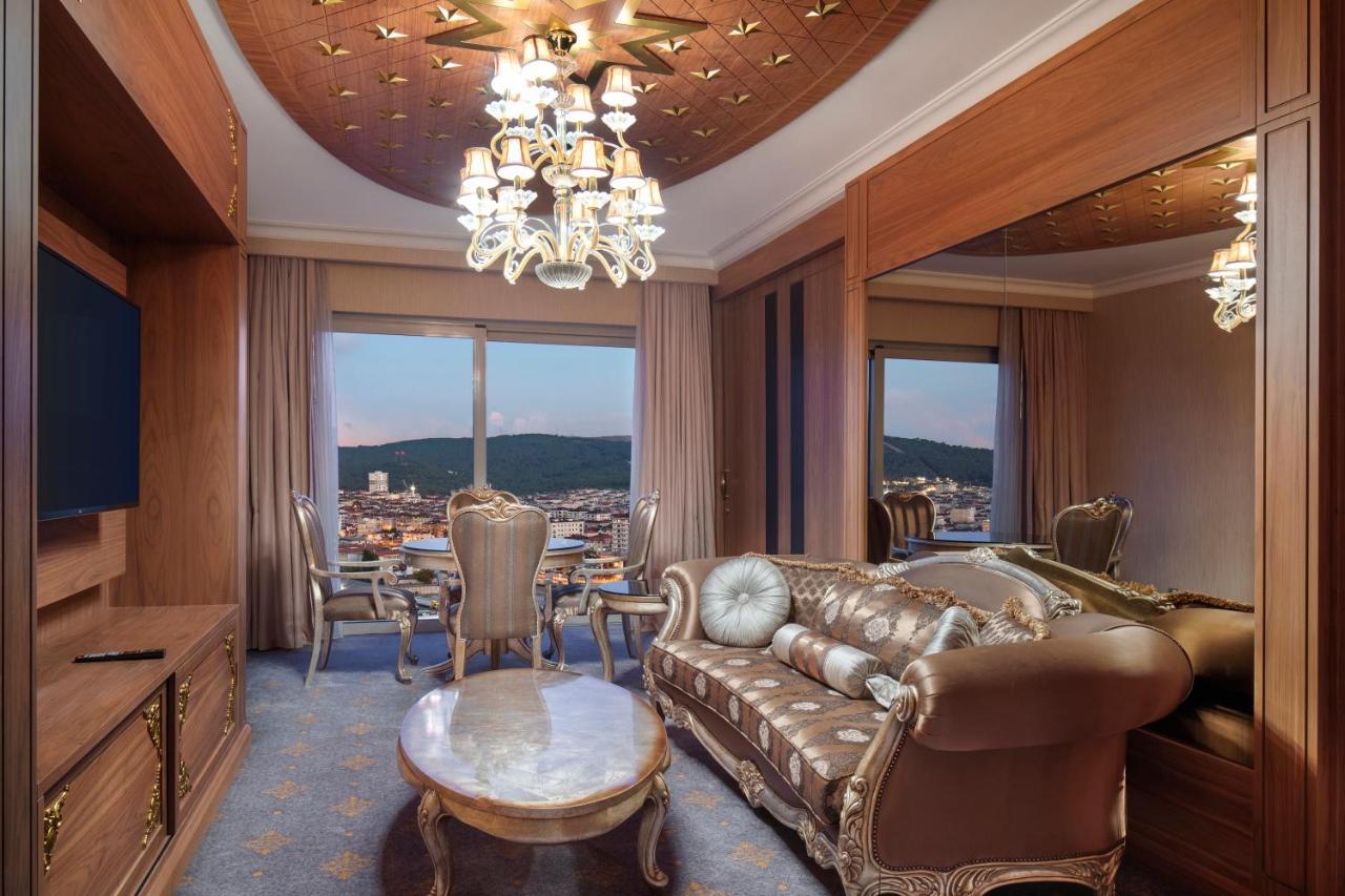 Doubletree By Hilton Istanbul Atasehir Hotel & Conference Centre エクステリア 写真