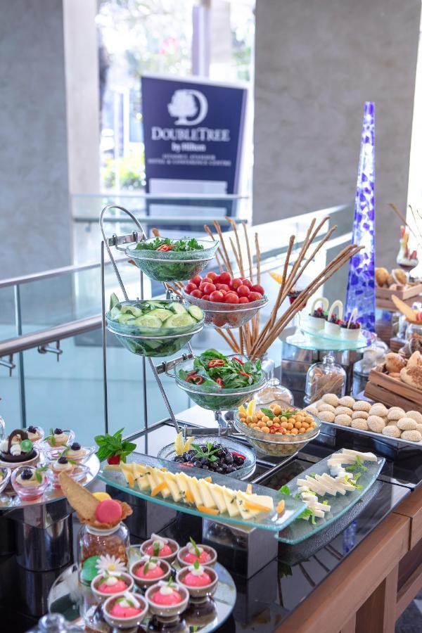 Doubletree By Hilton Istanbul Atasehir Hotel & Conference Centre エクステリア 写真