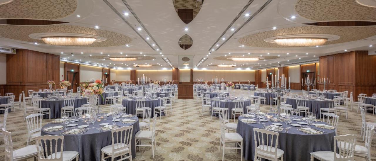 Doubletree By Hilton Istanbul Atasehir Hotel & Conference Centre エクステリア 写真