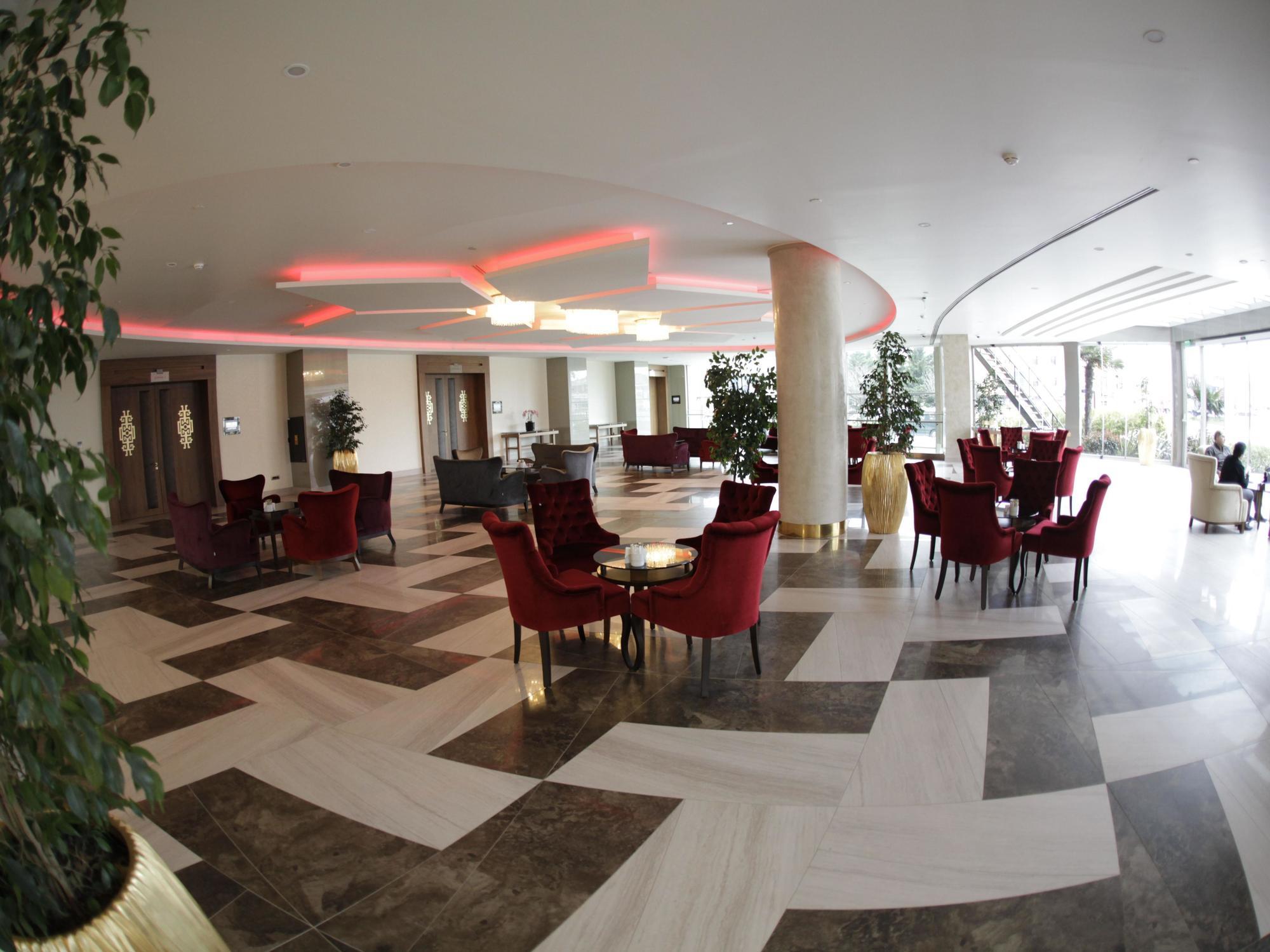 Doubletree By Hilton Istanbul Atasehir Hotel & Conference Centre エクステリア 写真