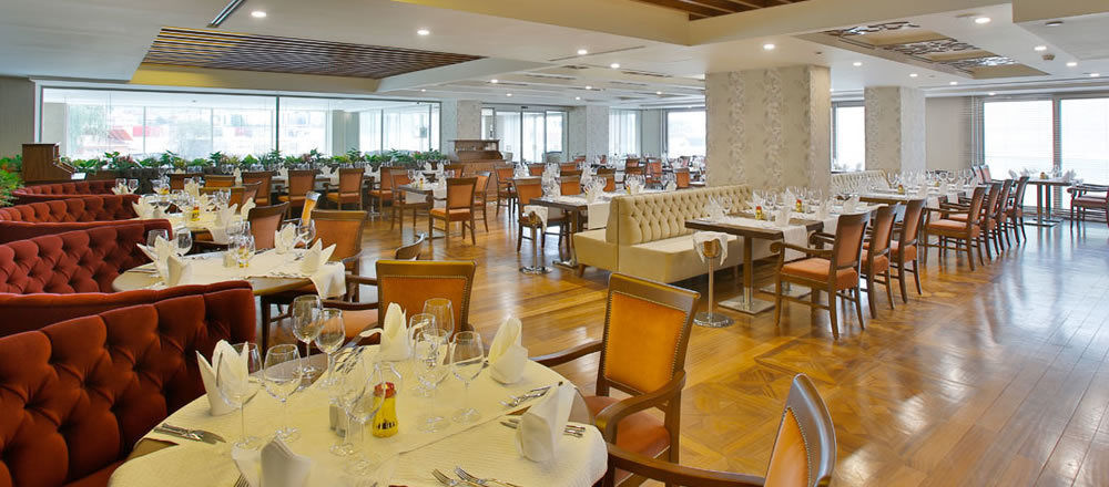 Doubletree By Hilton Istanbul Atasehir Hotel & Conference Centre エクステリア 写真