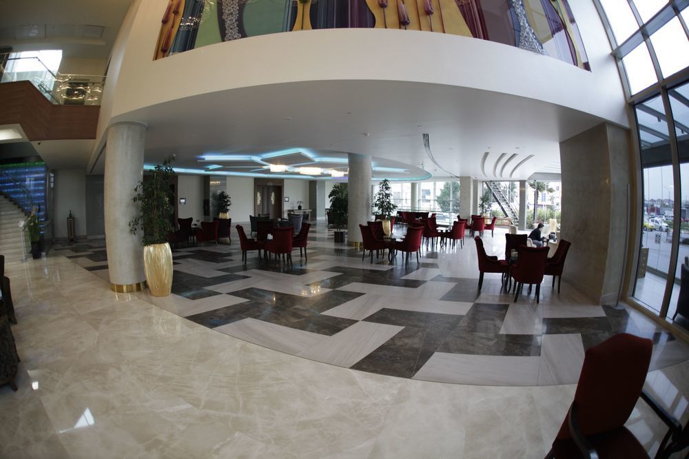 Doubletree By Hilton Istanbul Atasehir Hotel & Conference Centre エクステリア 写真
