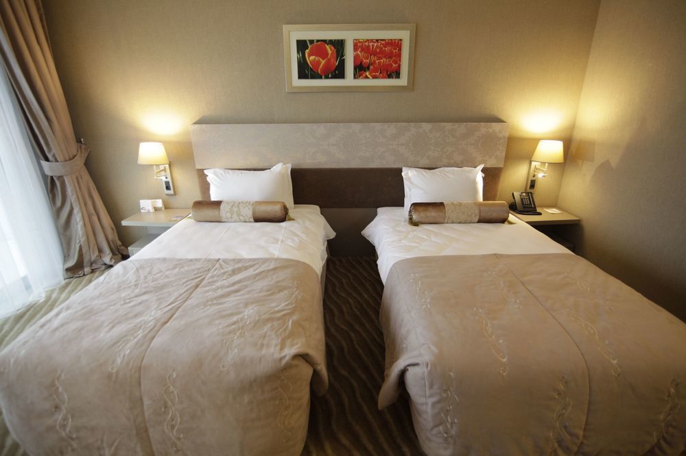 Doubletree By Hilton Istanbul Atasehir Hotel & Conference Centre エクステリア 写真