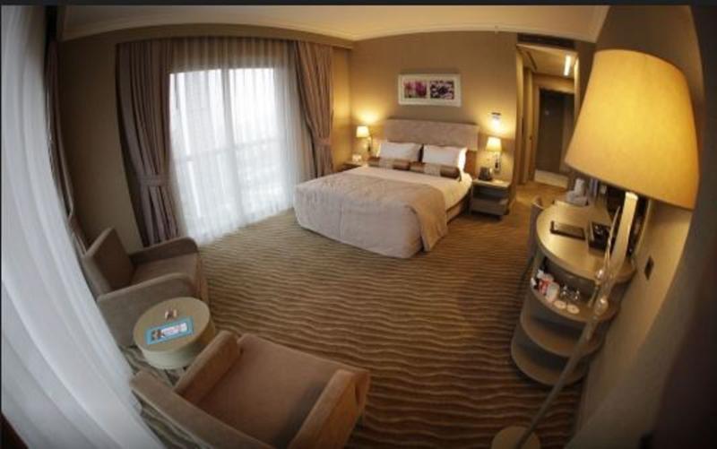 Doubletree By Hilton Istanbul Atasehir Hotel & Conference Centre エクステリア 写真